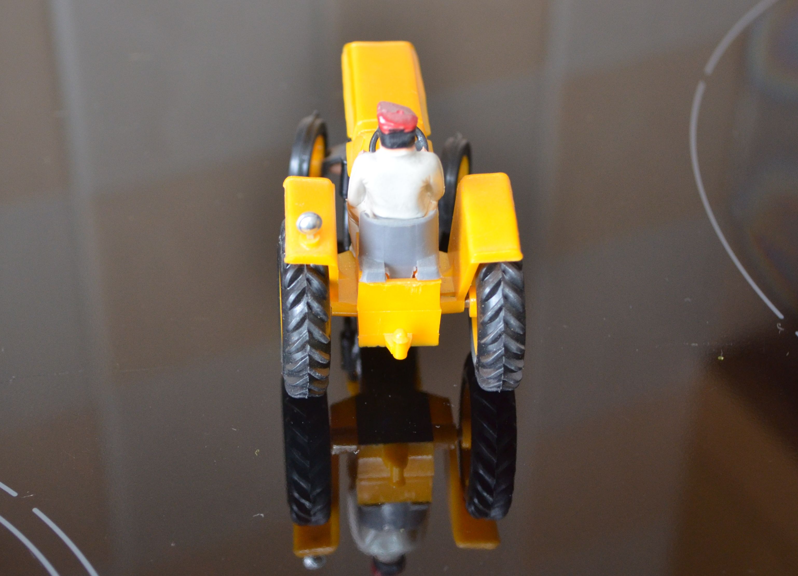 Norev Renault R86 - Older Farm Models (Pre 1990) - The Farm Toys Forum