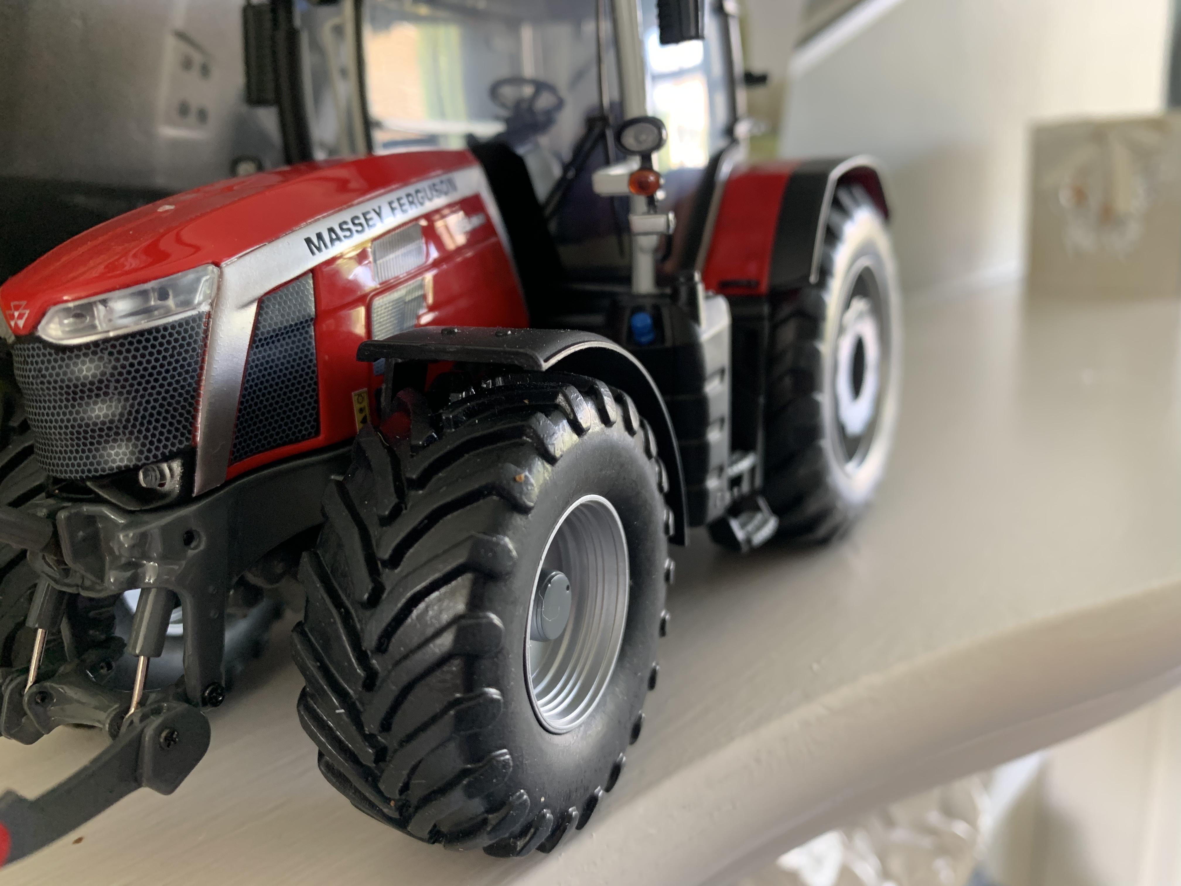 Massey Ferguson 8S.265 1/32 マッセイファーガソン U_H 1/32 Massey Ferguson 8S.265 - ブンブンガレーヂ