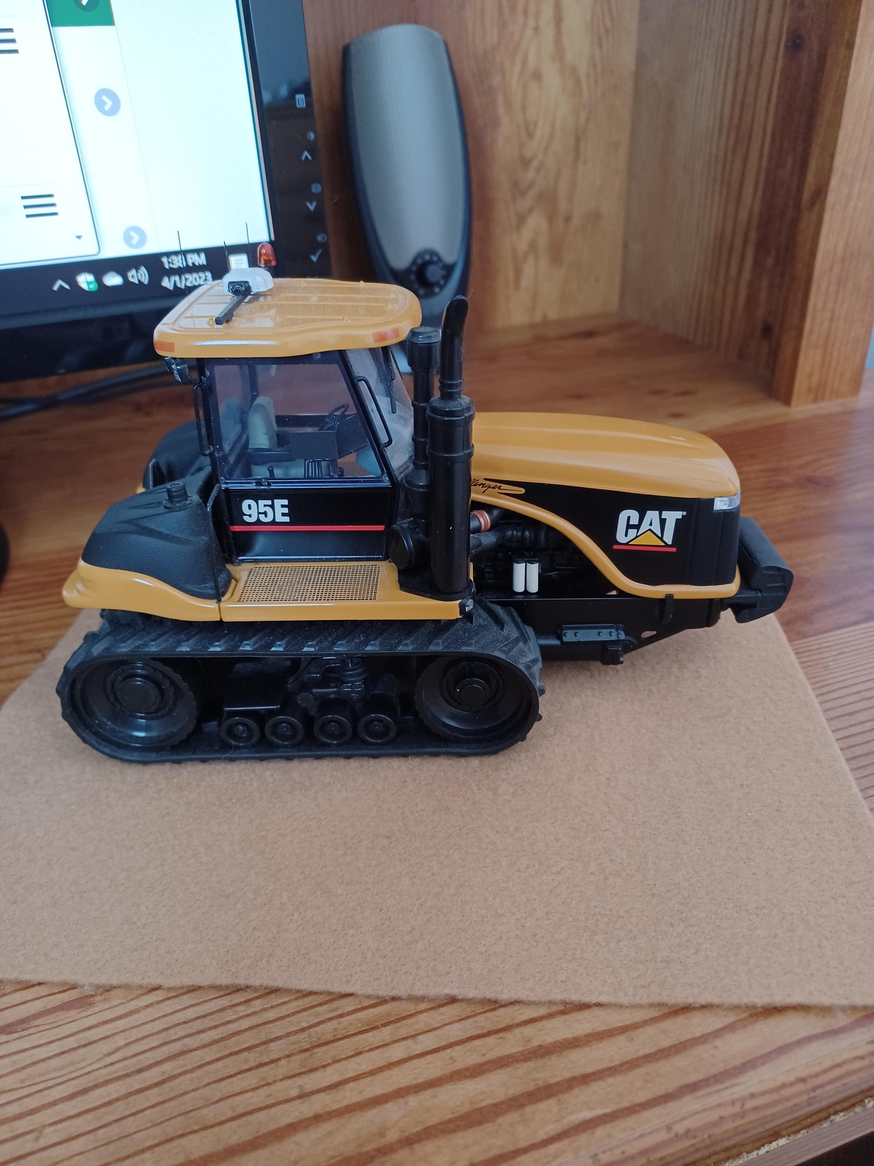 Cat Challenger 95E - Latest Tractor Conversions & Scratch Builds - The ...